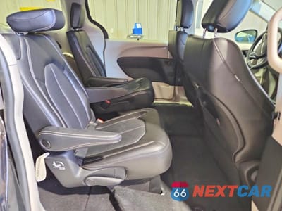 Zdjęcie 11 z 13 samochodu: 2023 CHRYSLER PACIFICA TOURING L VIN:2C4RC1BG5PR623368 - miniatura