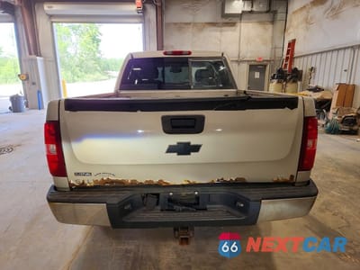 Zdjęcie 6 z 12 samochodu: 2008 CHEVROLET SILVERADO K1500 VIN:3GCEK13388G253554 - miniatura