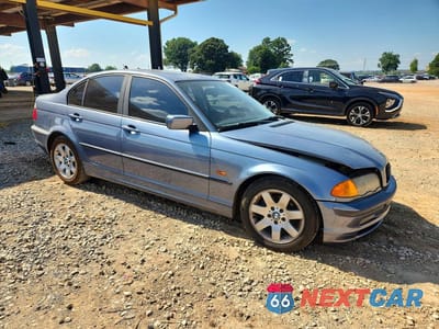 Czwarte zdjęcie samochodu z boku: 2000 BMW 323 I VIN:WBAAM3348YKC71459 - miniatura