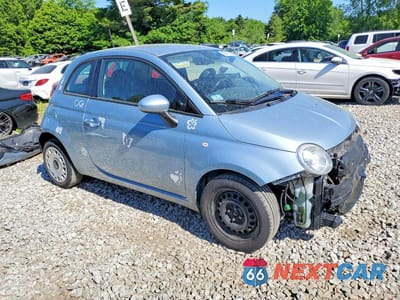 Czwarte zdjęcie samochodu z boku: 2015 FIAT 500 POP VIN:3C3CFFAR7FT507585 - miniatura