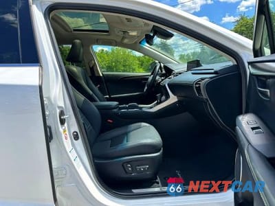 Zdjęcie 8 z 10 samochodu: 2019 LEXUS NX 300 BASE VIN:JTJBARBZ4K2179699 - miniatura