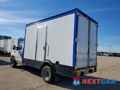 Drugie zdjęcie samochodu z przodu: 2023 FORD E350 REFRIGERATED BOX TRUCK VIN:1FDWE3FK9PDD32054 - miniatura