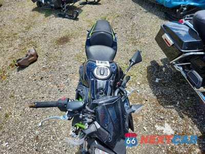 Piąte zdjęcie samochodu w środku: 2020 KAWASAKI ER650 L VIN:ML5EREL12LDA05269 - miniatura