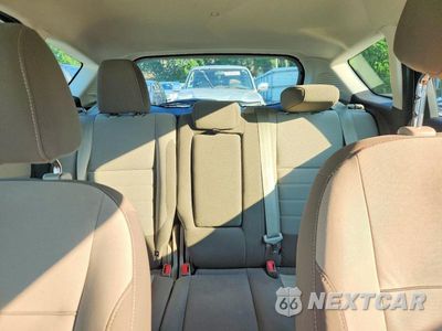 Zdjęcie 10 z 13 samochodu: 2013 FORD C-MAX SE VIN:1FADP5AU3DL515726 - miniatura