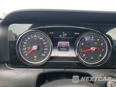 Zdjęcie 9 z 12 samochodu: 2018 MERCEDES-BENZ E 300 VIN:WDDZF4JB5JA382640 - miniatura