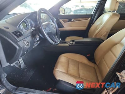 Zdjęcie 7 z 12 samochodu: 2008 MERCEDES-BENZ C 350 VIN:WDDGF56X28F032106 - miniatura