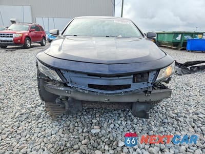 Piąte zdjęcie samochodu w środku: 2017 CHEVROLET IMPALA LT VIN:2G1105S38H9121751 - miniatura