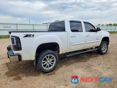 Trzecie zdjęcie samochodu z tyłu: 2013 GMC SIERRA K1500 SLT VIN:3GTP2WE25DG269375 - miniatura