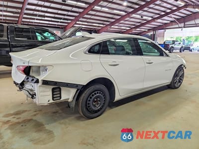 Trzecie zdjęcie samochodu z tyłu: 2022 CHEVROLET MALIBU LT VIN:1G1ZD5ST1NF112559 - miniatura