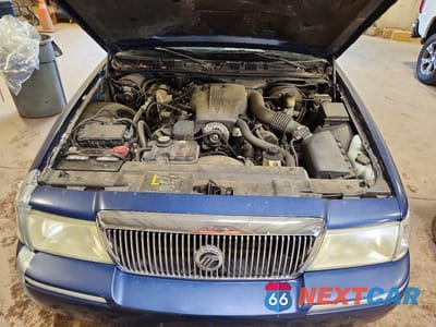 Zdjęcie 11 z 12 samochodu: 2004 MERCURY GRAND MARQUIS GS VIN:2MEFM74W04X605101 - miniatura
