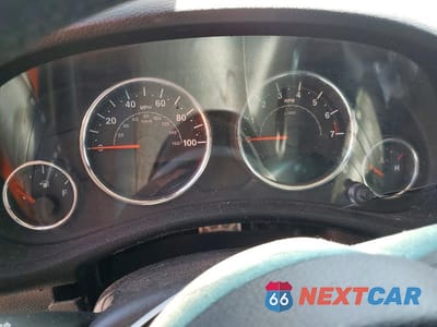Zdjęcie 9 z 12 samochodu: 2017 JEEP WRANGLER UNLIMITED SAHARA VIN:1C4BJWEG0HL701744 - miniatura