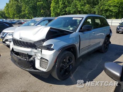 2023 JEEP GRAND CHEROKEE LAREDO 1C4RJHAG4P8704731 - główne zdjęcie licytacji z USA - miniatura