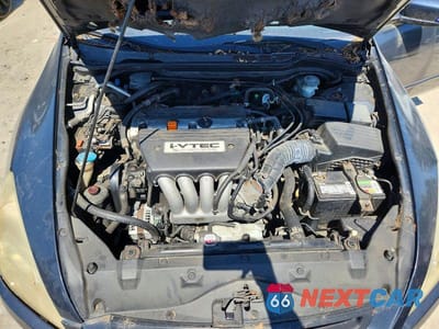 Zdjęcie 11 z 12 samochodu: 2004 HONDA ACCORD LX VIN:1HGCM56384A025942 - miniatura