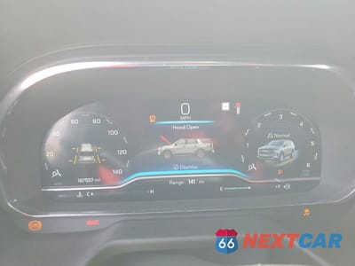 Zdjęcie 9 z 13 samochodu: 2023 CHEVROLET SUBURBAN C1500 LT VIN:1GNSCCKD7PR101468 - miniatura