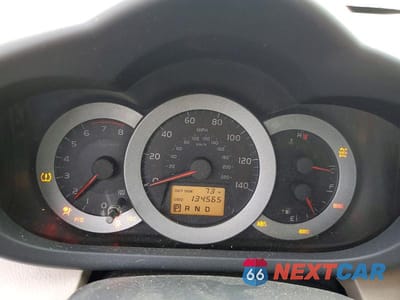 Zdjęcie 9 z 12 samochodu: 2006 TOYOTA RAV4 BASE VIN:JTMBD33V266015420 - miniatura