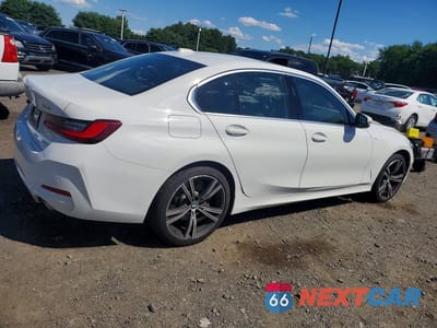 Trzecie zdjęcie samochodu z tyłu: 2024 BMW 330XI VIN:3MW89FF04R8D99904 - miniatura