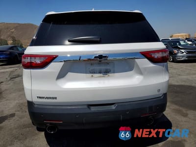Zdjęcie 6 z 13 samochodu: 2019 CHEVROLET TRAVERSE LT VIN:1GNERGKW4KJ300988 - miniatura