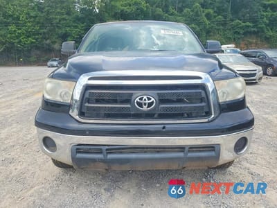 Piąte zdjęcie samochodu w środku: 2011 TOYOTA TUNDRA DOUBLE CAB SR5 VIN:5TFRM5F15BX028542 - miniatura