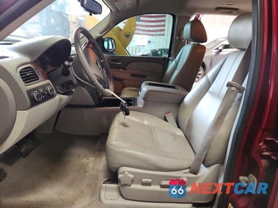 Zdjęcie 7 z 13 samochodu: 2010 CHEVROLET SUBURBAN K1500 LT VIN:1GNUKJE36AR258158 - miniatura