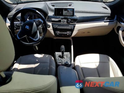 Zdjęcie 8 z 12 samochodu: 2020 BMW X1 XDRIVE28I VIN:WBXJG9C07L5P85501 - miniatura
