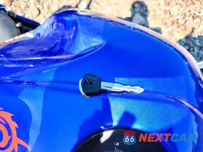 Zdjęcie 8 z 9 samochodu: 2004 YAMAHA YZF-R6L VIN:JYARJ06E44A017239 - miniatura