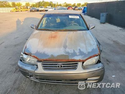 Piąte zdjęcie samochodu w środku: 1999 TOYOTA CAMRY LE VIN:4T1BG28KXXU491830 - miniatura