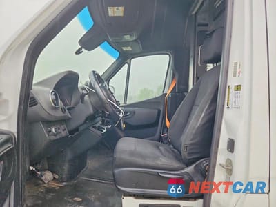 Zdjęcie 7 z 13 samochodu: 2021 MERCEDES BENZ SPRINTER 2500 DELIVERY VAN VIN:W1Y4DCHY0MT049572 - miniatura