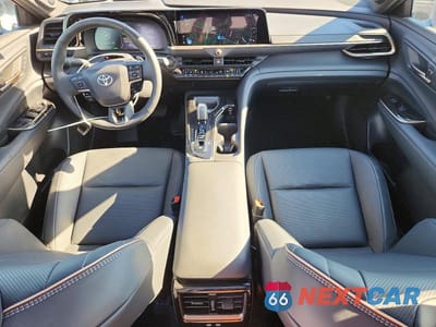 Zdjęcie 8 z 12 samochodu: 2026 TOYOTA CROWN PLATINUM VIN:JTDAFAAF8T3015358 - miniatura