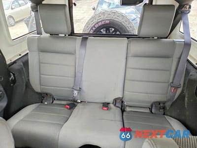 Zdjęcie 10 z 13 samochodu: 2007 JEEP WRANGLER RUBICON VIN:1J8GA69137L211933 - miniatura