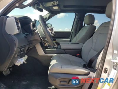 Zdjęcie 7 z 12 samochodu: 2025 TOYOTA TUNDRA LIMITED VIN:5TFWA5DB0SX310790 - miniatura