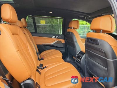 Zdjęcie 11 z 13 samochodu: 2019 BMW X7 XDRIVE50I VIN:5UXCX4C54KLS38165 - miniatura