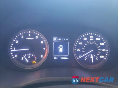 Zdjęcie 9 z 13 samochodu: 2016 HYUNDAI TUCSON SE VIN:KM8J3CA40GU092594 - miniatura