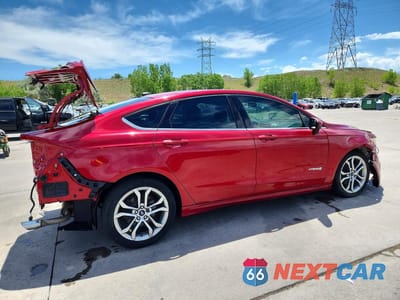 Trzecie zdjęcie samochodu z tyłu: 2017 FORD FUSION SE HYBRID VIN:3FA6P0LU3HR278400 - miniatura