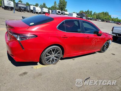 Trzecie zdjęcie samochodu z tyłu: 2022 TOYOTA CAMRY HYBRID SE VIN:4T1G31AKXNU045387 - miniatura