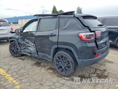 Drugie zdjęcie samochodu z przodu: 2025 JEEP COMPASS LATITUDE VIN:3C4NJDBN2ST610068 - miniatura