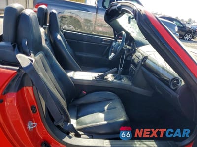 Zdjęcie 10 z 12 samochodu: 2006 MAZDA MX-5 MIATA VIN:JM1NC25F960105182 - miniatura