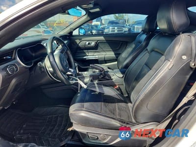 Zdjęcie 7 z 13 samochodu: 2019 FORD MUSTANG VIN:1FA6P8TH9K5157334 - miniatura