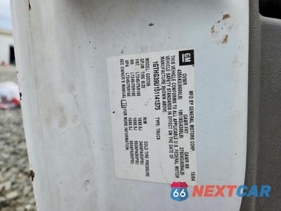 Zdjęcie 13 z 13 samochodu: 2005 GMC SAVANA G3500 VIN:1GTHG39U151141375 - miniatura
