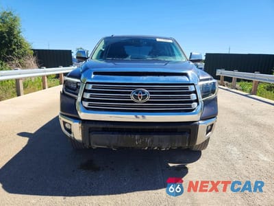 Piąte zdjęcie samochodu w środku: 2019 TOYOTA TUNDRA CREWMAX LIMITED VIN:5TFHY5F12KX821698 - miniatura