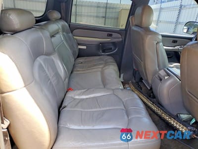 Zdjęcie 11 z 13 samochodu: 2001 CHEVROLET SUBURBAN K1500 VIN:3GNFK16T11G153244 - miniatura