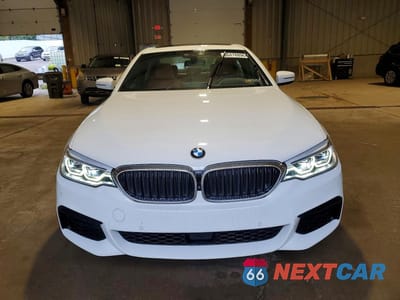 Piąte zdjęcie samochodu w środku: 2019 BMW 530XE VIN:WBAJB1C5XKB376057 - miniatura