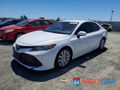 2018 TOYOTA CAMRY LE 4T1B11HKXJU501498 - główne zdjęcie licytacji z USA - miniatura