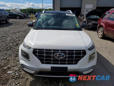 Piąte zdjęcie samochodu w środku: 2022 HYUNDAI VENUE LIMITED VIN:KMHRC8A3XNU204564 - miniatura