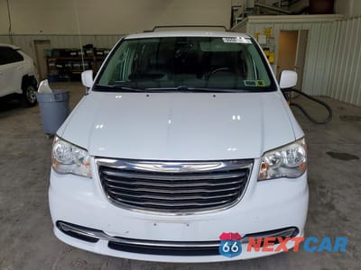 Piąte zdjęcie samochodu w środku: 2016 CHRYSLER TOWN & COUNTRY TOURING VIN:2C4RC1BG8GR296285 - miniatura