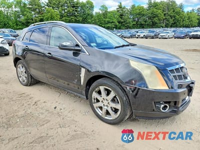 Czwarte zdjęcie samochodu z boku: 2010 CADILLAC SRX PERFORMANCE COLLECTION VIN:3GYFNEEY1AS541165 - miniatura