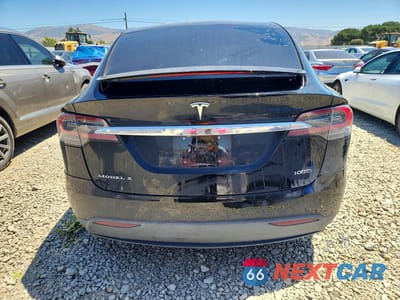 Zdjęcie 6 z 14 samochodu: 2018 TESLA MODEL X VIN:5YJXCBE23JF100107 - miniatura