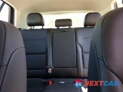 Zdjęcie 10 z 13 samochodu: 2019 VOLKSWAGEN E-GOLF SEL PREMIUM VIN:WVWPR7AU7KW908301 - miniatura