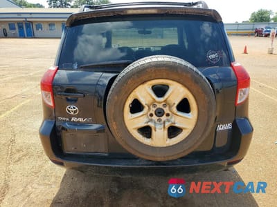 Zdjęcie 6 z 12 samochodu: 2006 TOYOTA RAV4 BASE VIN:JTMZD33V066012501 - miniatura