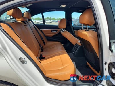 Zdjęcie 10 z 12 samochodu: 2018 BMW 340 XI VIN:WBA8B7C53JA583329 - miniatura