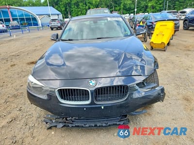Piąte zdjęcie samochodu w środku: 2016 BMW 320 XI VIN:WBA8E5G54GNU21359 - miniatura